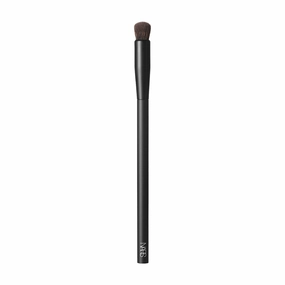 #11 Soft Matte Complete Concealer Brush