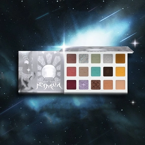 DRAMO Elegy of Silver 15-Color Eyeshadow Palette