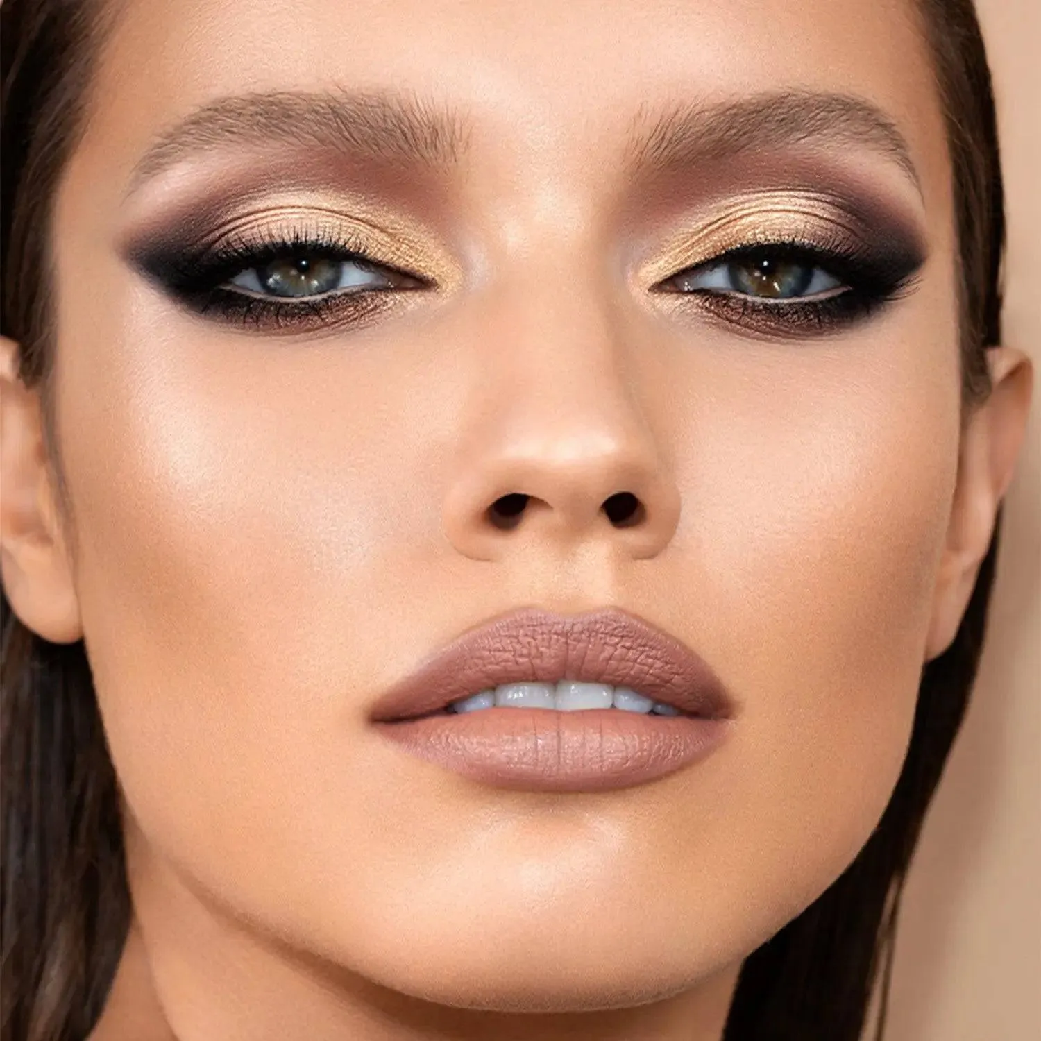 GLAM EYESHADOW PALETTE