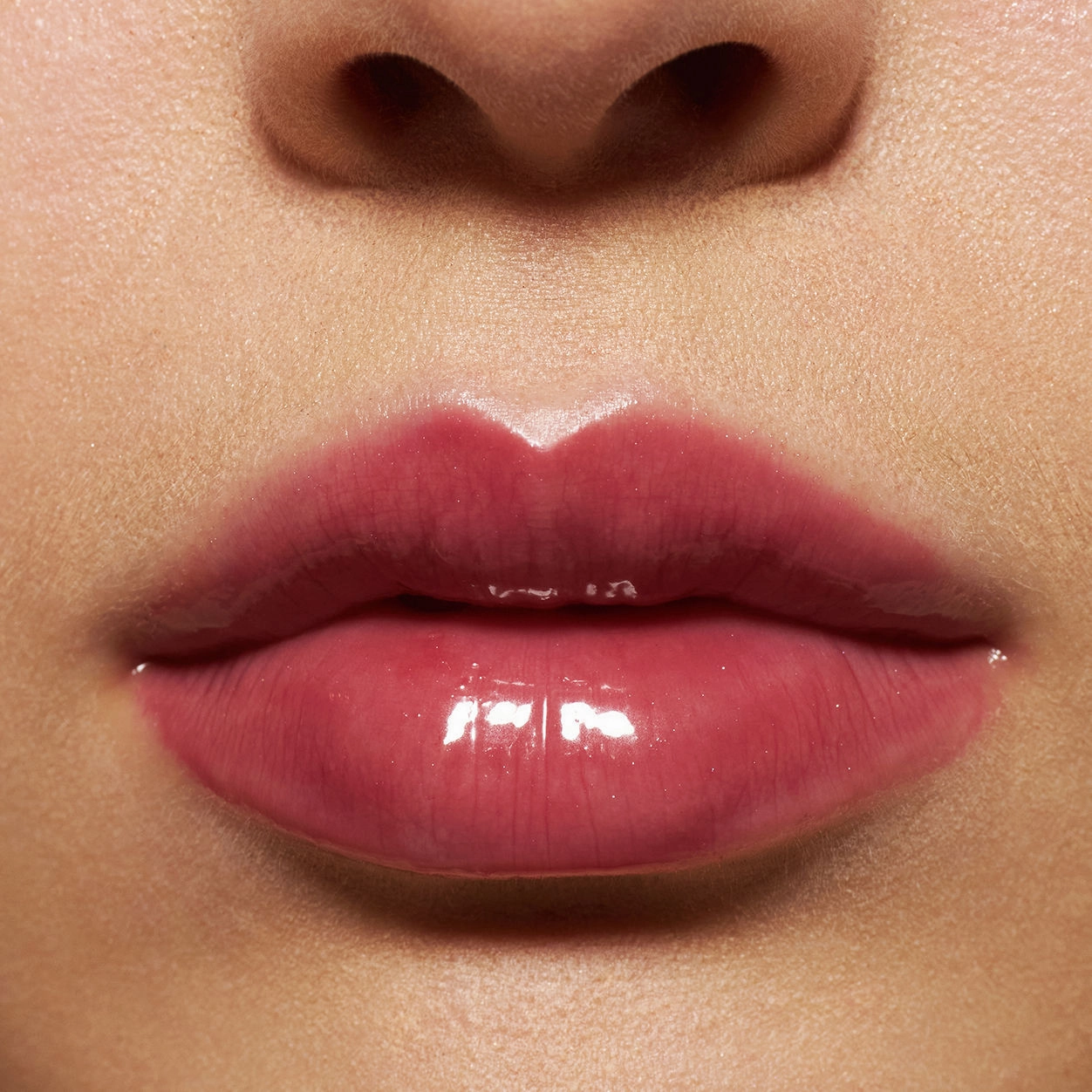 Glisten Up Lip Gloss