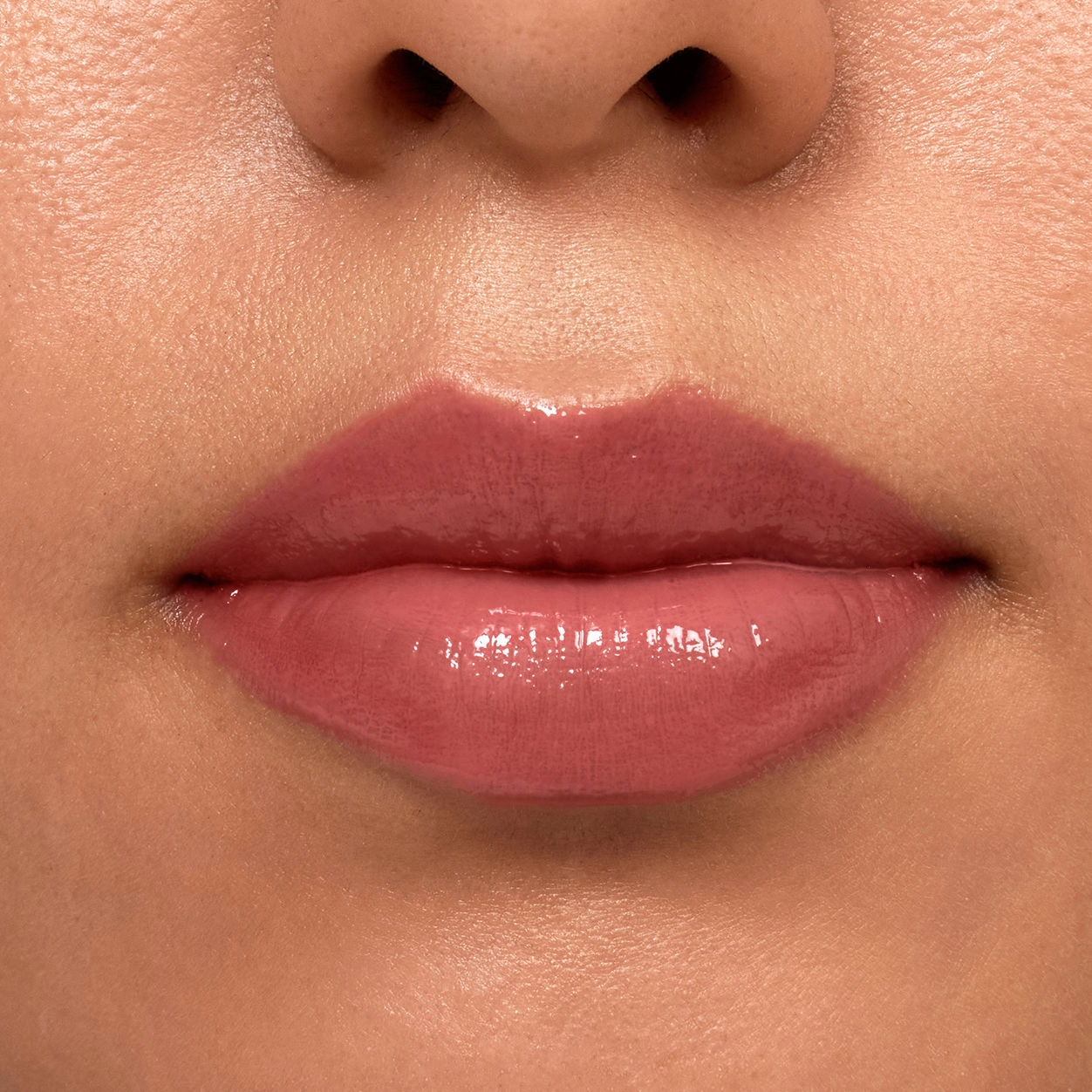 Glisten Up Lip Gloss