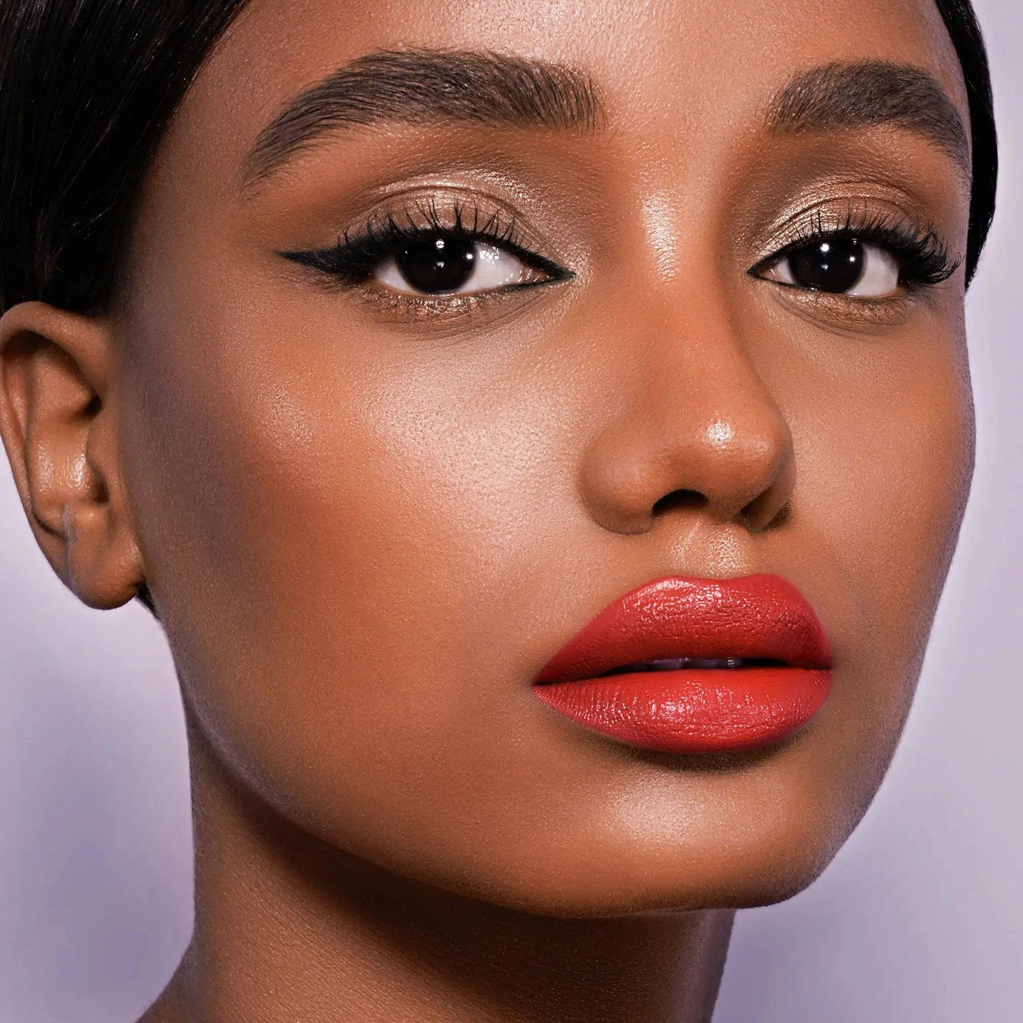 I NEED A ROUGE LIP STYLETTO