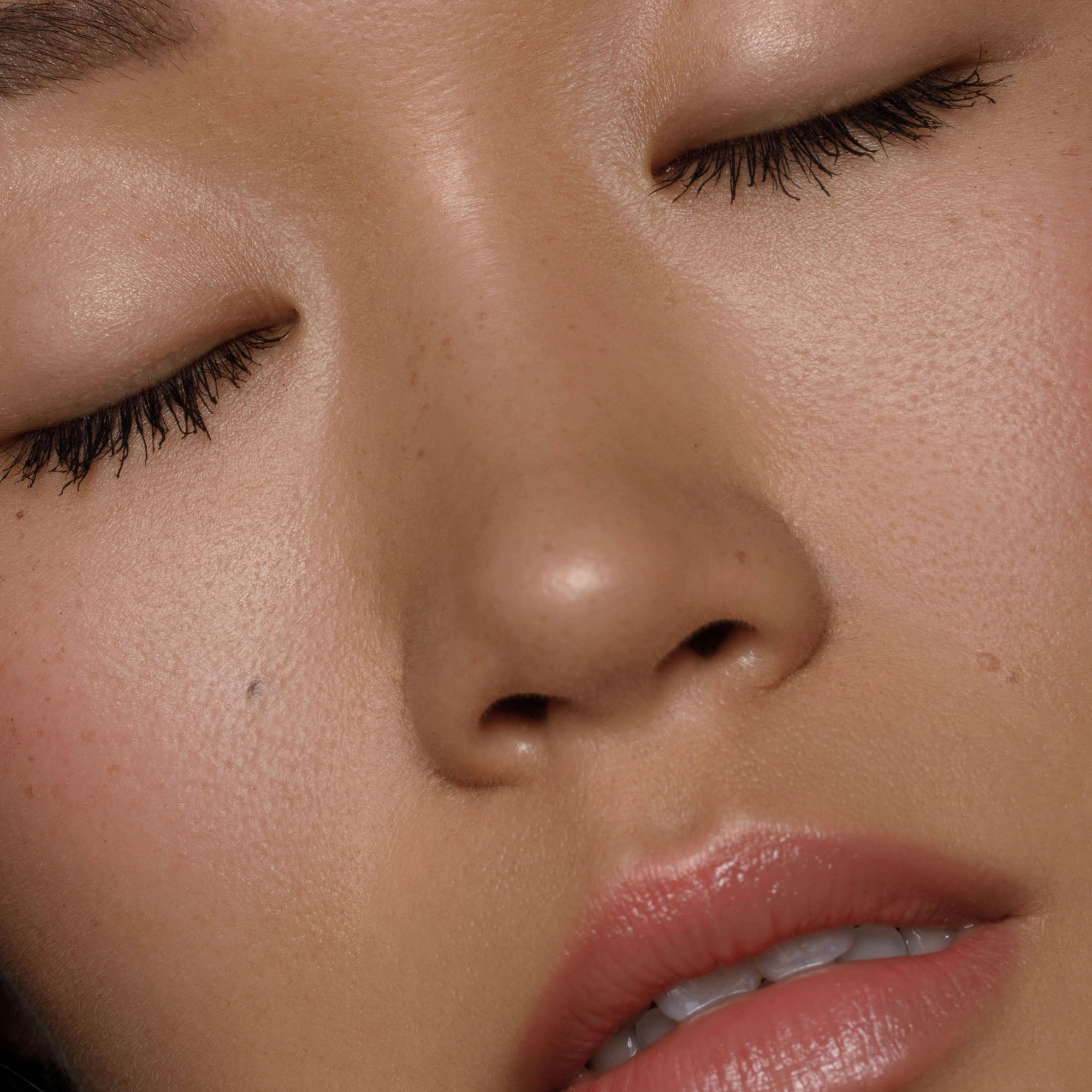 Soft Sorcery Weightless Serum Concealer