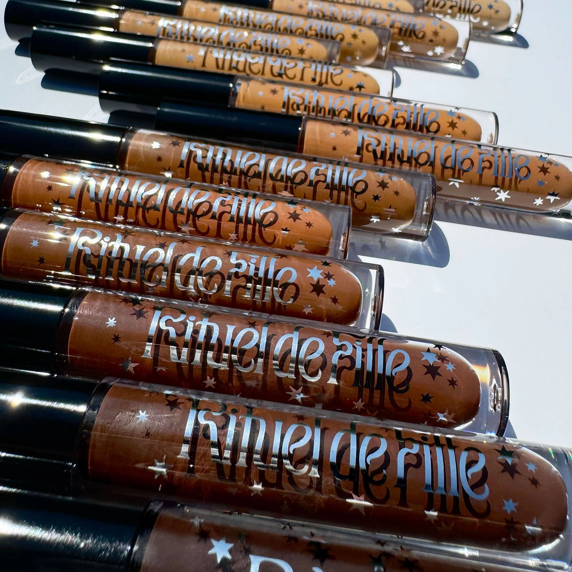 Soft Sorcery Weightless Serum Concealer