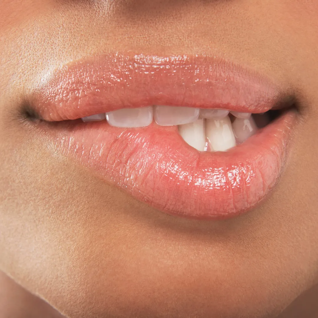 Tripeptide-1 Lip Glaze with Hyaluronic Acid, Tripeptides & Jojoba